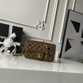 Picture of Chanel Handbags _SKUfw239866673fw